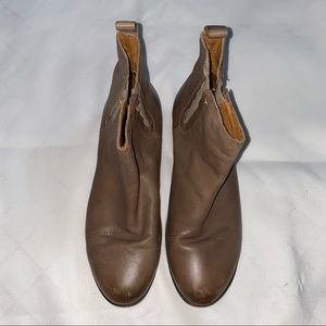 Taupe OluKai Leather Chelsea Boots (Used — Good, Worn Once) • Size: 7